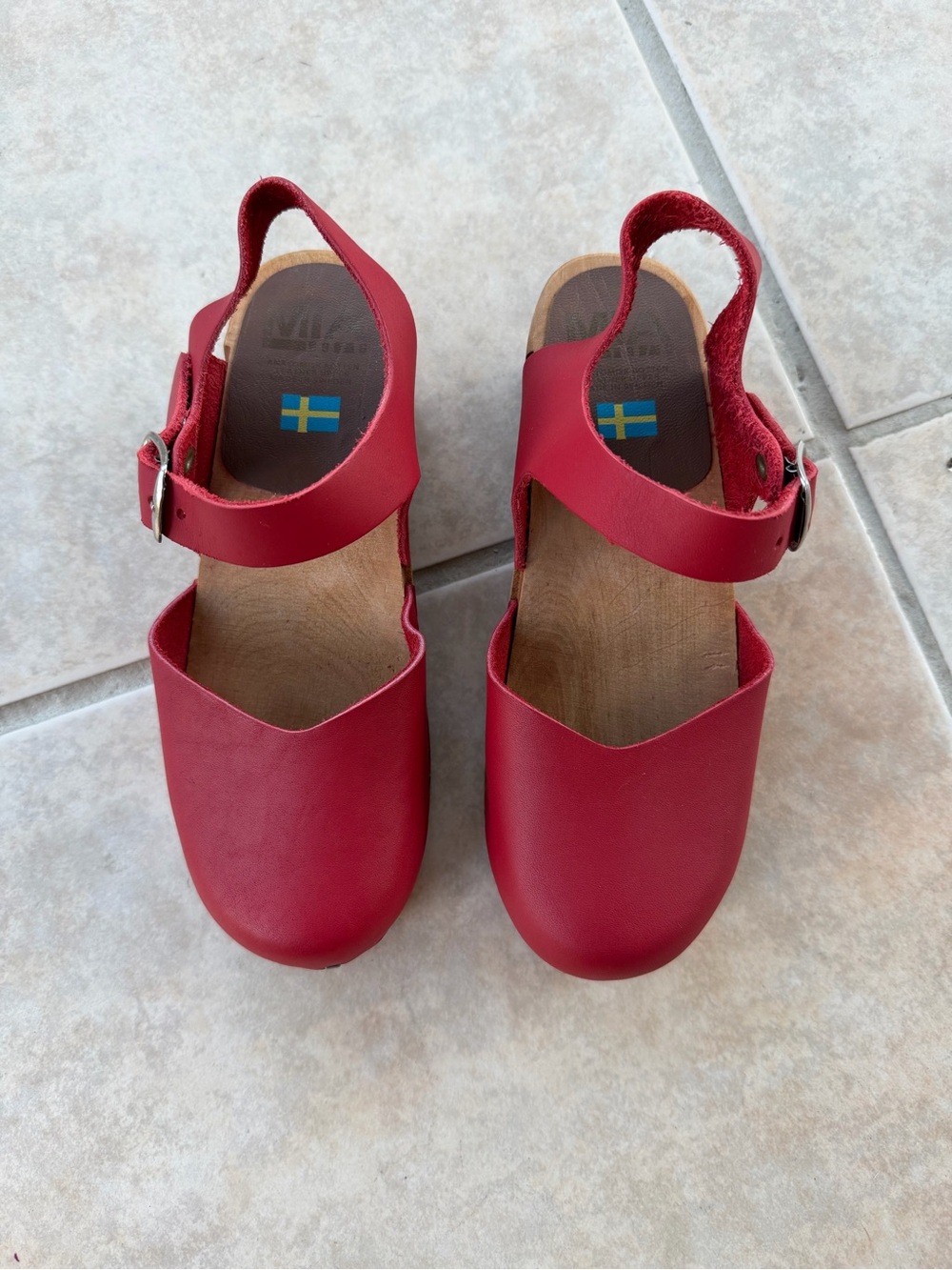 MIA Red Leather Slingback Clog Sandals